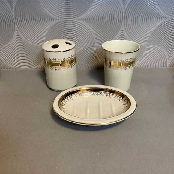 Vintage Ceramic Soap Dish Tumbler Toothbrush White Gold Filigree MCM 1960s Japan - Picture 1 of 9
